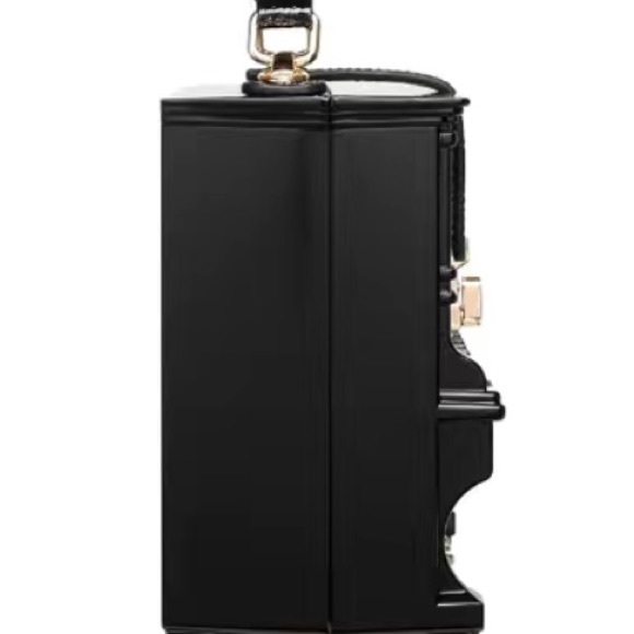 Piano shaped handbag NWOT - Picture 8 of 8